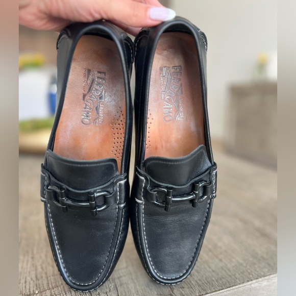 MENS SALVATORE FERRAGAMO DRIVER WITH GANCINI ORNAMENT - Picture 3 of 8